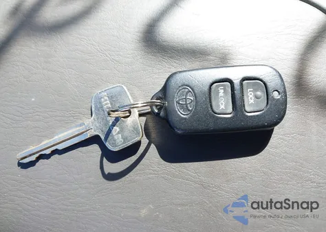 2005 Toyota Tundra Sr5 V8 z USA, uszkodzony, nr VIN 5TBBT44105S473288